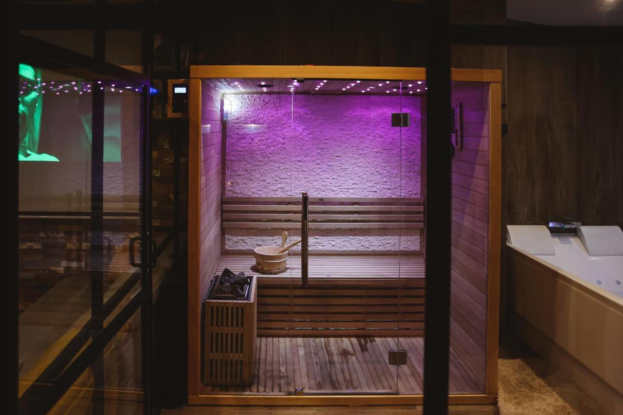 Capsule Gaming Balneo & Billard & Babyfoot & Sauna 2 Apartamento *