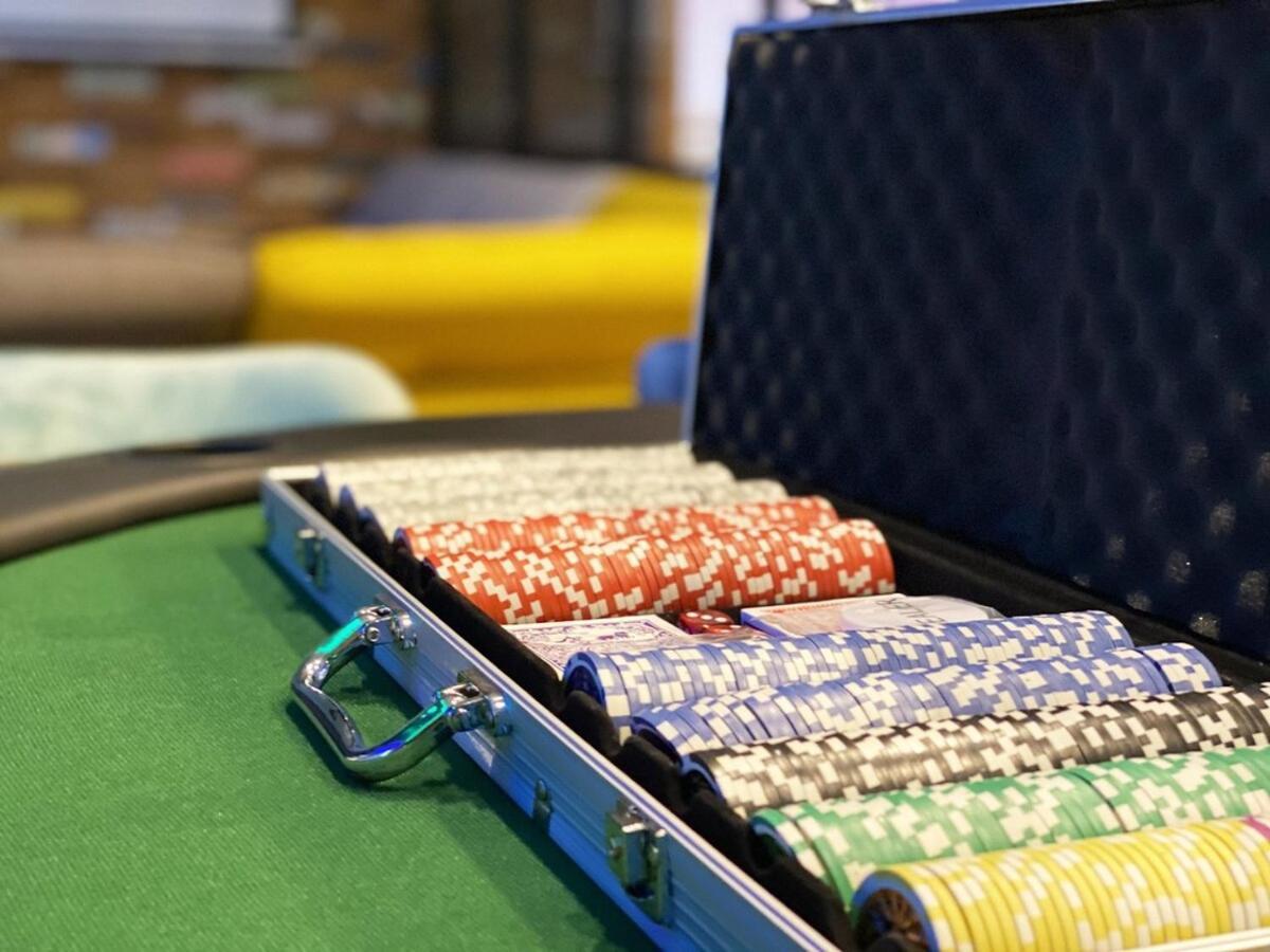 Capsule Gaming Balneo & Billard & Babyfoot & Sauna 2 *